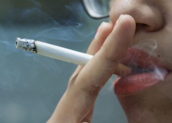 Mueren 165 mexicanos al día por tabaquismo