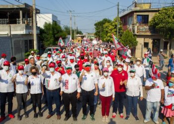 A paso firme avanza fórmula del PRI en ánimo de electores de  Victoria