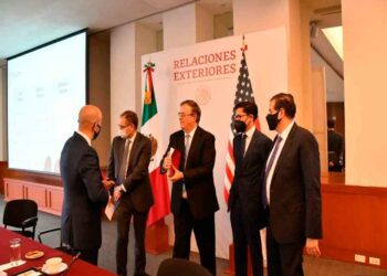 Analizan México y EU combate al crimen organizado