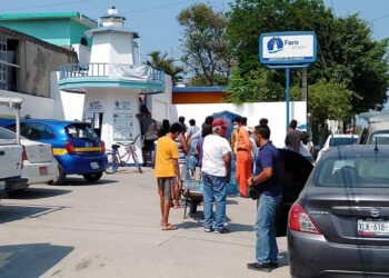 Se dispara de 9 a 20 pesos precio de agua de botellón; gente en pánico