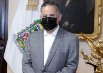 Santiago Nieto, titular del UIF, da positivo a covid-19