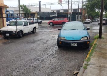 Aparatoso choque causa chofer