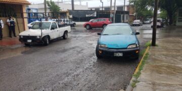 Aparatoso choque causa chofer