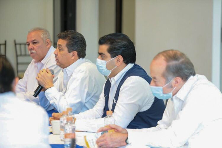 Reaparece García Cabeza de Vaca en reunión de gabinete de Tamaulipas