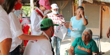 Encuentra Alex Montoya en ejidos de Victoria rezago y desesperación de familias