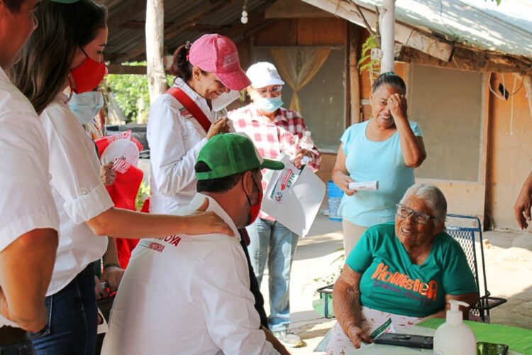 Encuentra Alex Montoya en ejidos de Victoria rezago y desesperación de familias