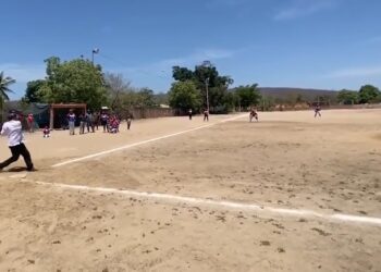 AMLO se escapa a Batear durante gira en Sinaloa