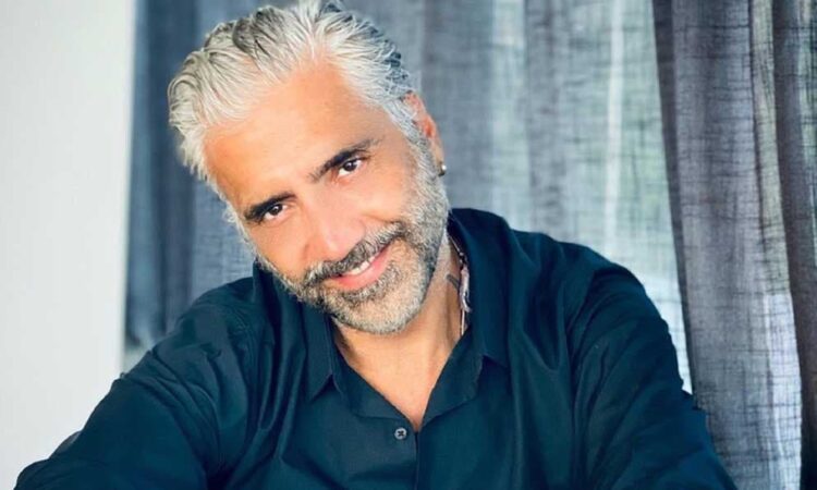 El cantante Alejandro Fernández comparte una fotografía con su nieta