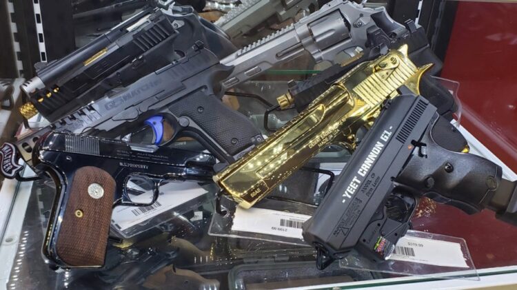 Venta de armas lleva años al alza en Estados Unidos