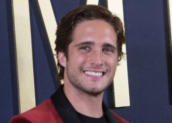 Diego Boneta se unió al elenco de la nueva versión de Warner Bros “El Padre de la Novia”