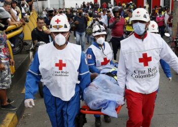 El presidente de Colombia anunció el mayor despliegue militar en zonas más afectadas