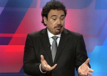 Hugo Sánchez se ofrece para dirigir al Real Madrid