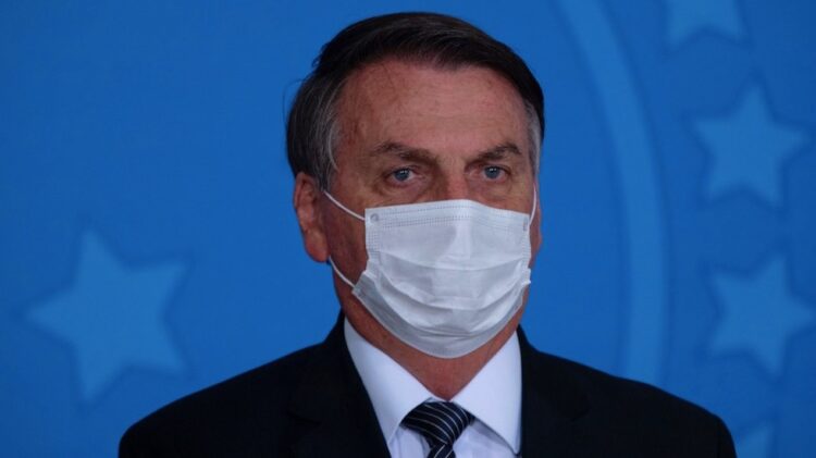 El presidente de Brasil recomienda tres tipos de té para tratar el COVID-19