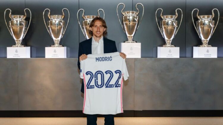 Luka Modric renueva con el Real Madrid