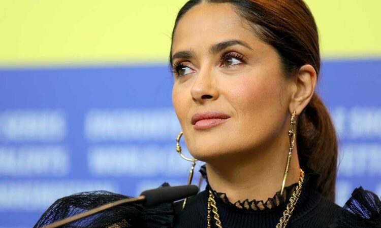 Salma Hayek platica su batalla contra el Covid-19