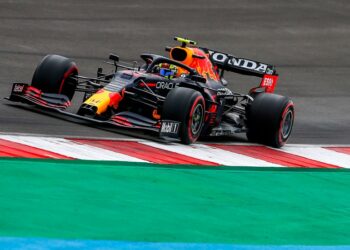 ‘Checo’ Pérez es nombrado ‘piloto del día’ en Gran Premio de Portugal