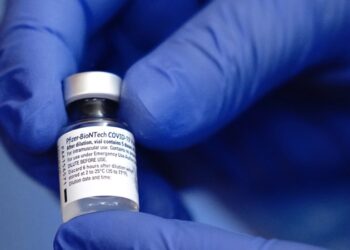 Estados Unidos autoriza vacuna contra el COVID-19 para mayores de 12 años