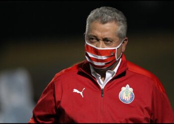 VUCETICH debe salir de Chivas