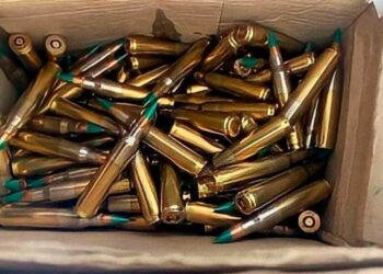 Investiga FGR robo de dos tráileres a GN cargados con cartuchos