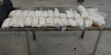 Incautan metanfetamina por valor de más de 1.1 mdd