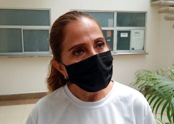 Siguen llegando adultos mayores rezagados por vacuna Covid en Madero