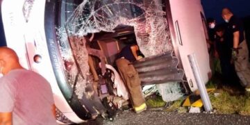 Vuelca autobús en Reynosa, mueren 12; iban de Matamoros a Monterrey