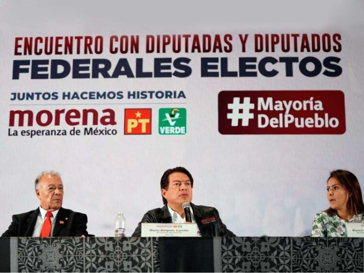Refrendan Morena, PT y Verde apoyo a López Obrador hasta 2024