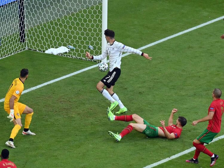 Alemania golea 4-2 a Portugal en Eurocopa