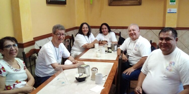 Carlos Acosta, una celebridad de la poesía en El Mante