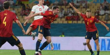 España y Polonia empatan 1-1 en el Grupo E de la Euro