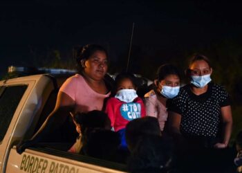 Solicitantes de asilo en EU ya no permanecerán en México