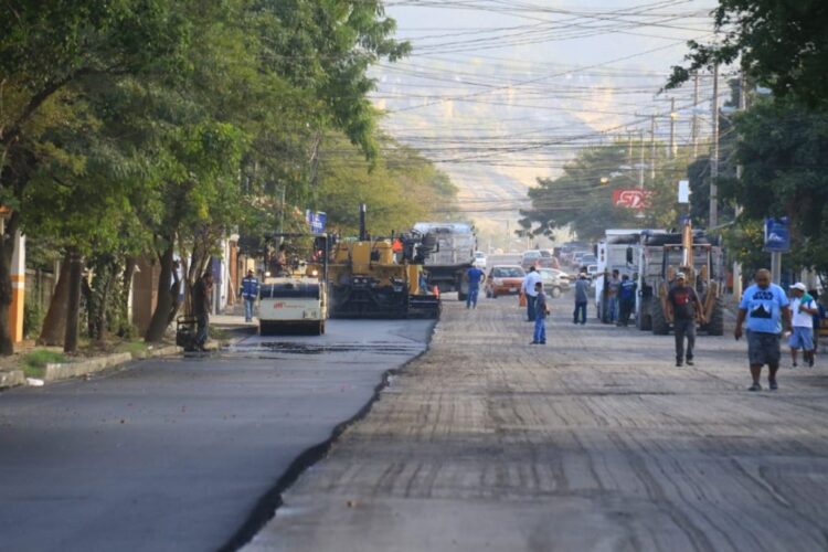 Atiende Ayuntamiento de Victoria la rehabilitación de calles