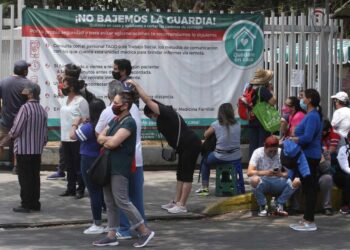 México reporta mil 268 nuevos casos de covid; cifra de muertos llega a 231 mil 244
