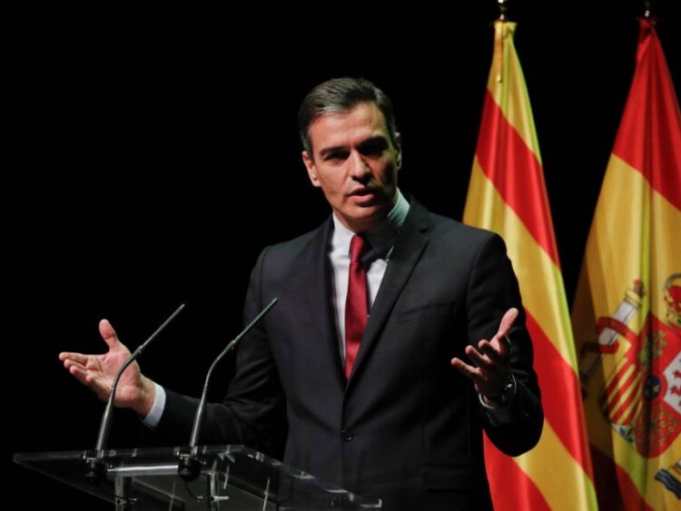 Presidente de España indulta a 9 líderes separatistas catalanes