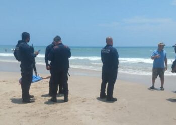 Protección Civil pide a bañistas respetar reglas en playa Miramar