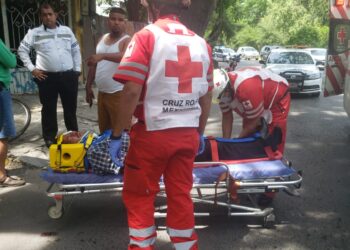 Padre de familia resulta  lesionado al ser atropellado