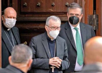 Pide Vaticano fin a violencia en México; Parolin se reúne con AMLO