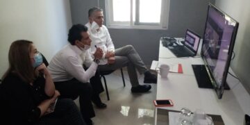 Alcalde electo de Victoria se reúne con coordinadores de la COFINECE y OCDE.