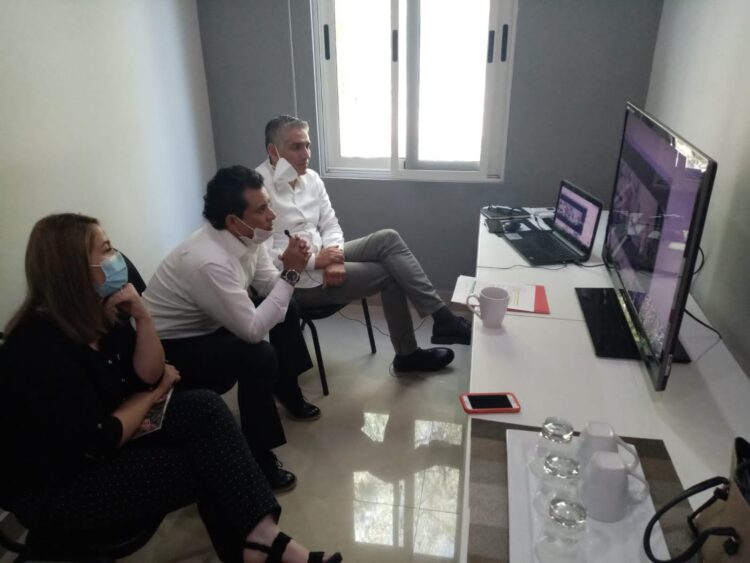 Alcalde electo de Victoria se reúne con coordinadores de la COFINECE y OCDE.