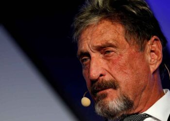 John McAfee se suicidó en una prisión española, dice abogado