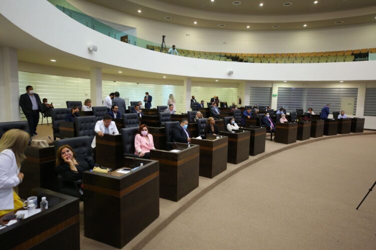 Aprueban PAN, PRI, PMC y “MORENA BIS”  reformas para “blindar fuero” de G. Cabeza de Vaca