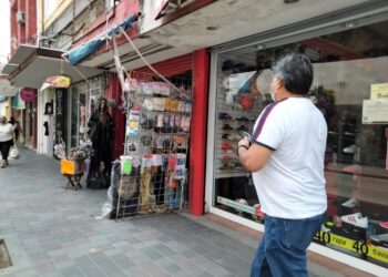 Jóvenes traen Covid y no se aíslan; disparan casos en Tampico