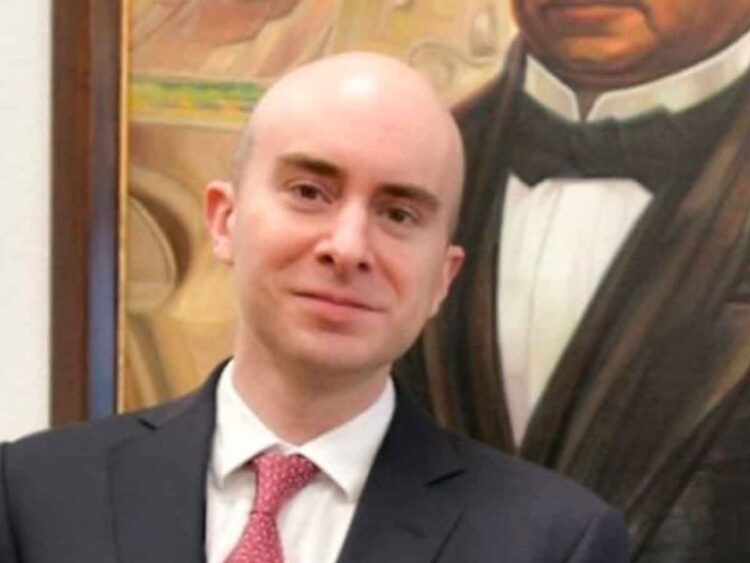 Carlos Torres se encargará de programas del Bienestar