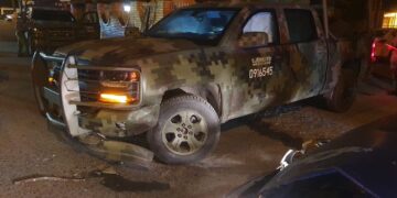 Militares causan choque; hay 5 lesionados, dos son niños