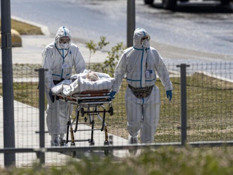 Registra Moscú récord de muertes diarias por covid-19