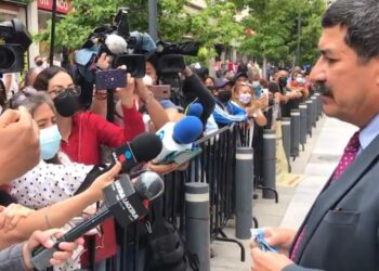 Revela gobernador panista que limó asperezas con AMLO en Palacio Nacional