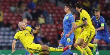 Ucrania se queda con el último boleto a cuartos de la Eurocopa