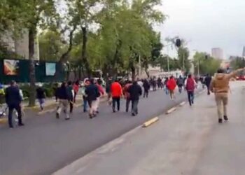 Reportan riña a balazos afuera de sede nacional del PRI en CDMX