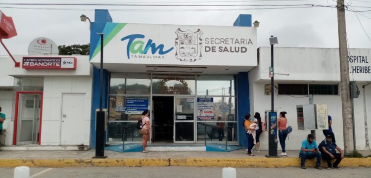 Dan de alta del Hospital de Madero a dos haitianos heridos en accidente vial