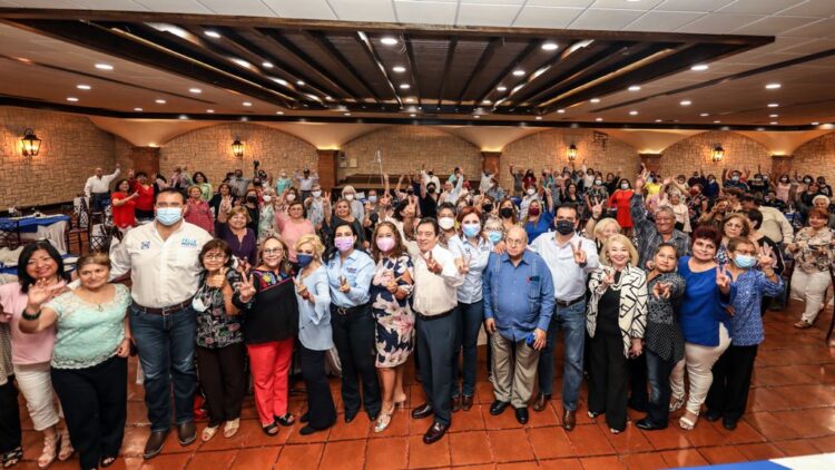 Legislaré a favor de la educación y los maestros: Rivas